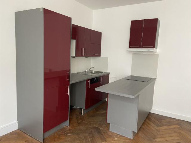T2 GRASLIN 740 € C.C / MOIS Nantes 44000