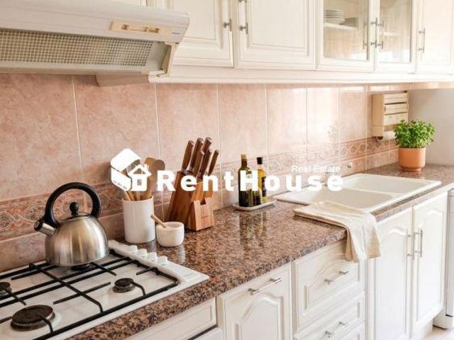 T2 junto a Escolas | 26064085884