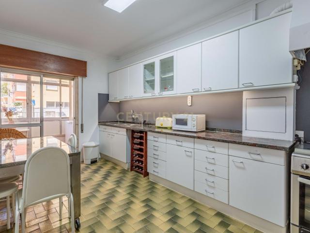 T2 junto à Urbanização de Vila Chã Amadora