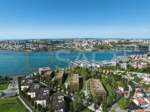 T2 Junto ao Rio Douro 212m² Canidelo