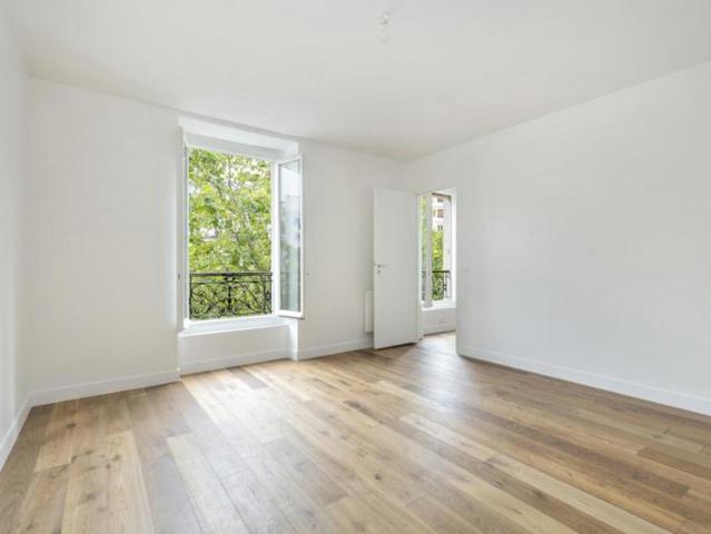 T2 Lot 10/4ème étage / Bld Voltaire Paris 11
