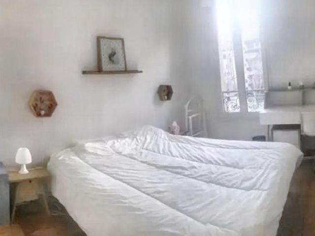 T2 lumineux, chambre sur cour sans vis à vis