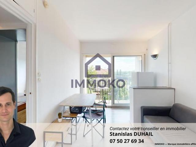 T2 lumineux et spacieux avec balcon et place de parking