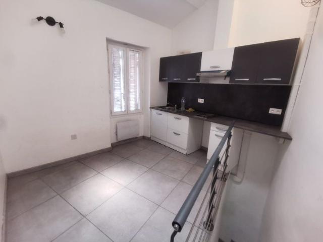 T2 Marseille 13003