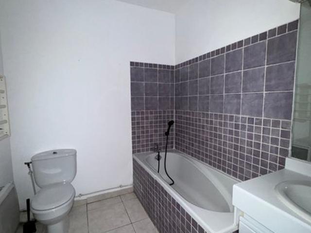 T2 Marseille 13008
