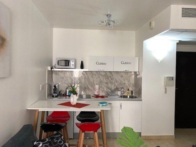 T2 Marseille 13008