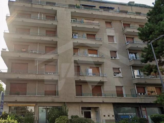 T2 MEUBLE. 19 rue Paul Janet Grenoble