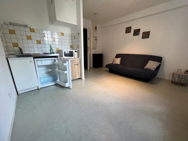 T2 MEUBLE 27 RUE DU DRAC Grenoble 38000