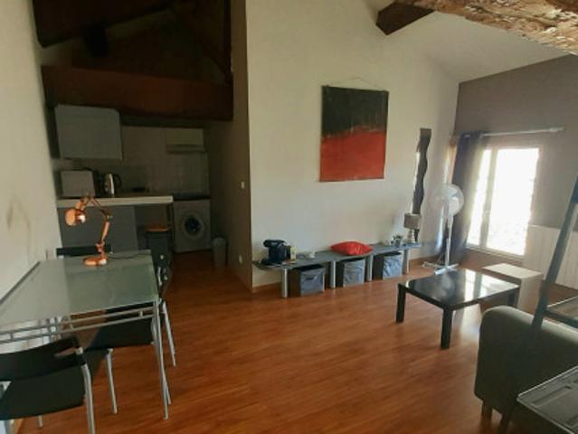 T2 meublé 30m2 côté cour Béziers centre