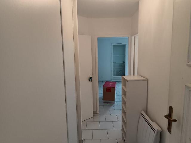 T2 meublé 40m² Lumineux, calme, 2 parkings Tours