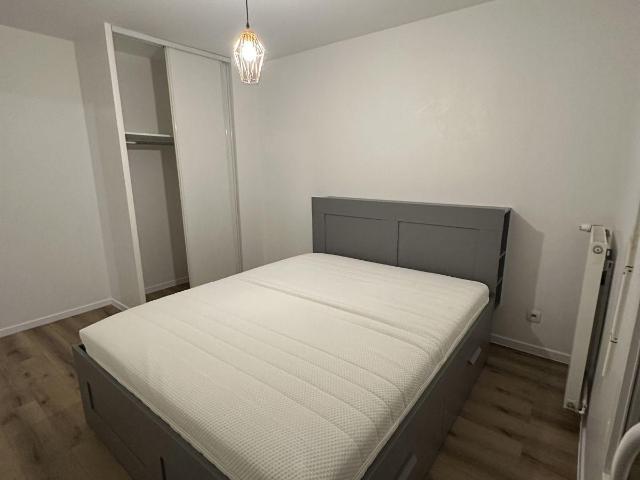 T2 MEUBLÉ 42 m² + PARKING PUTEAUX