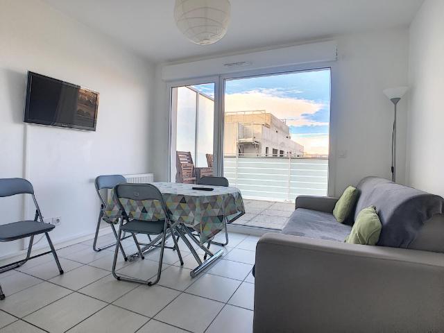 T2 – MEUBLE – 42M2 – GARAGE – 69007 – LYON