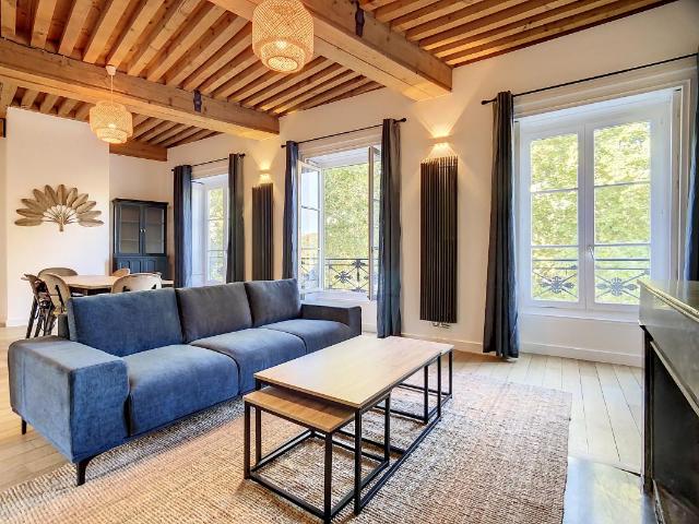 T2 – MEUBLE – 61.45 m² – 69001 LYON