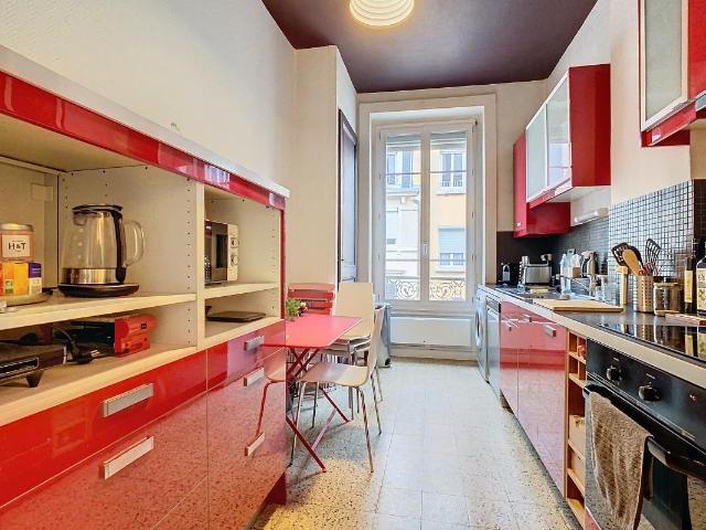 T2 MEUBLE – 61 m2 – 69006 LYON
