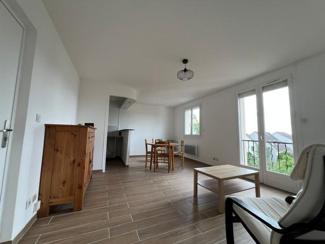T2 MEUBLE CENTRE VILLE BLANC MESNIL 41 m2