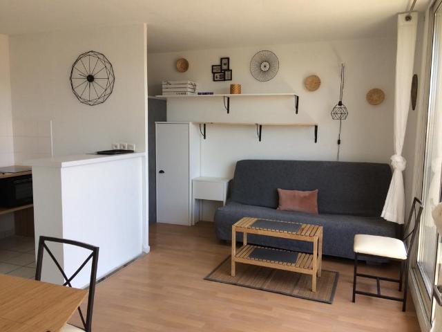 T2 MEUBLE CHARTRONS