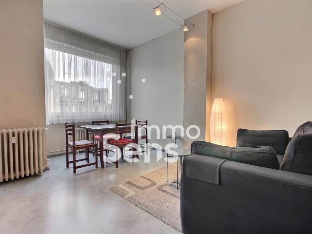 T2 MEUBLÉ AVEC TERRASSE PROCHE GARES