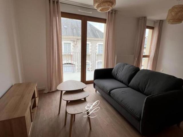 T2 MEUBLE AVEC BALCON