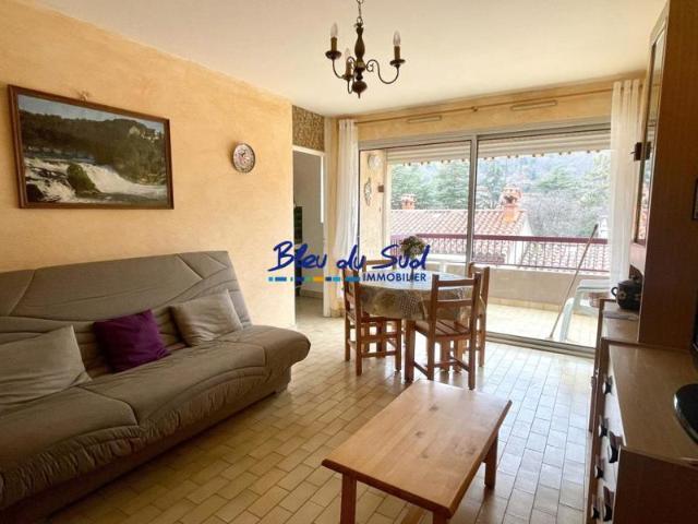 T2 MEUBLE AVEC BALCON, CAVE ET PARKING