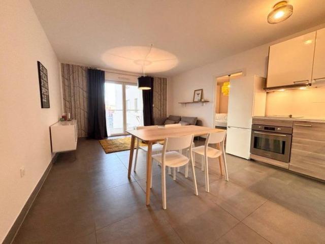 T2 MEUBLE AVEC BALCON ET CAVE