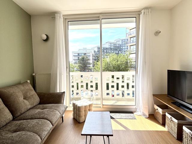 T2 MEUBLE AVEC BALCON SECTEUR PLAGE