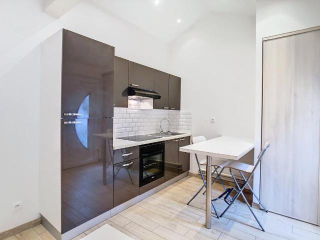 T2 – MEUBLE – DUPLEX – 28.26 m² – 69007 – LYON
