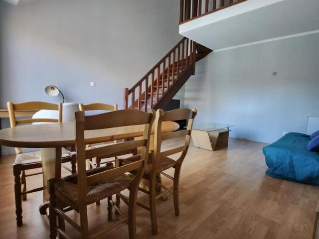 T2 meublé en duplex