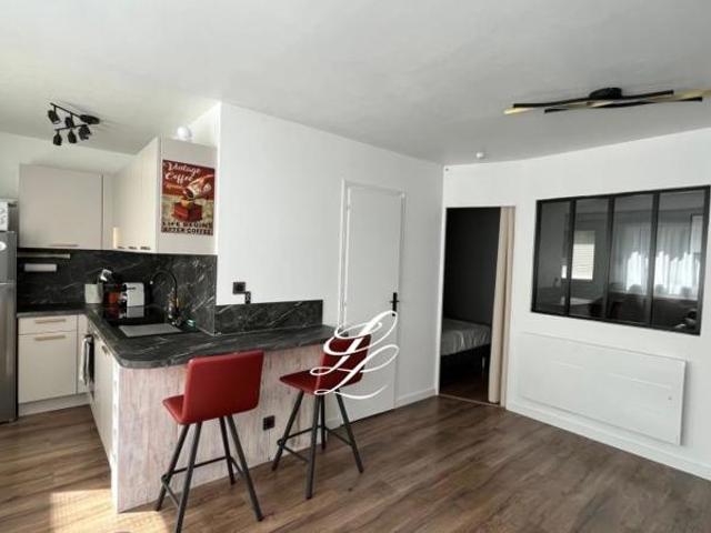 T2 MEUBLE HYPER CENTRE