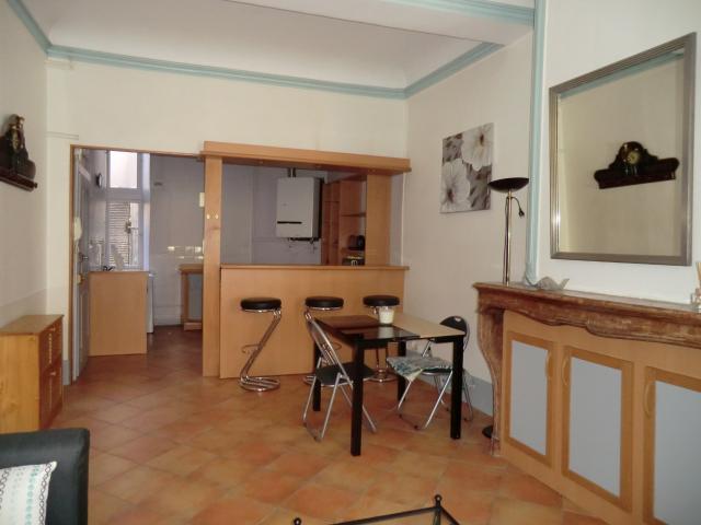 T2 MEUBLE HYPER CENTRE