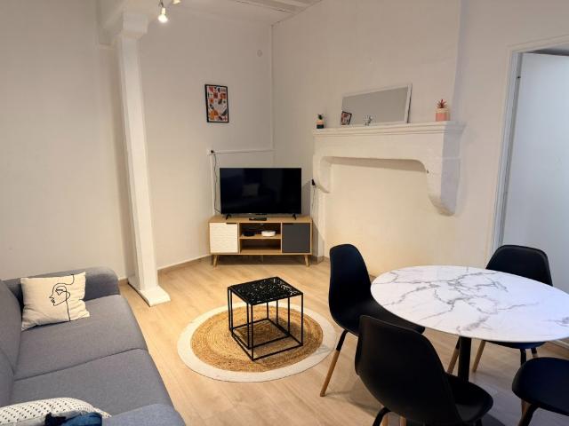T2 MEUBLE HYPER CENTRE