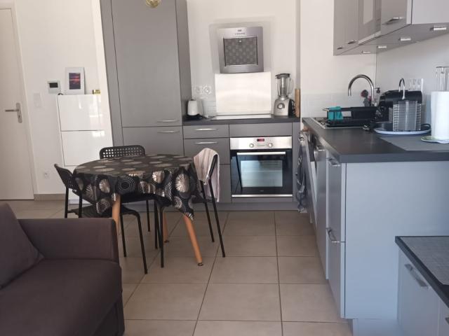T2 MEUBLE LYON 2