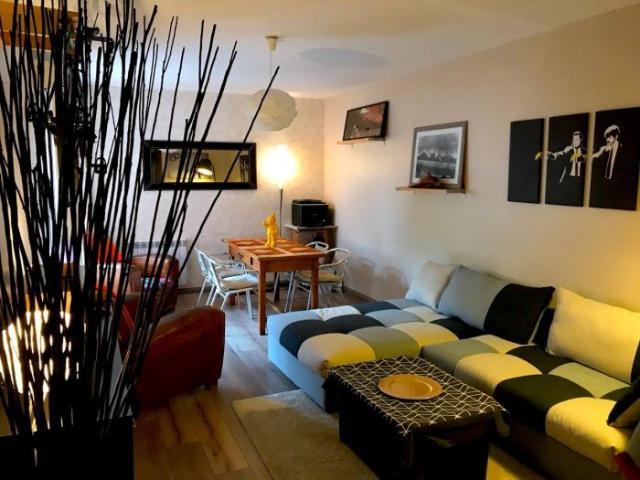 T2 MEUBLE NEUDORF