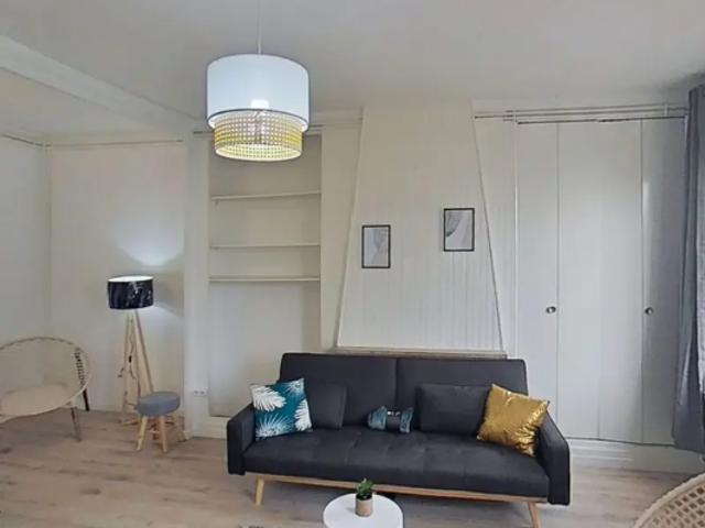 T2 MEUBLE SECTEUR UNIVERSITE