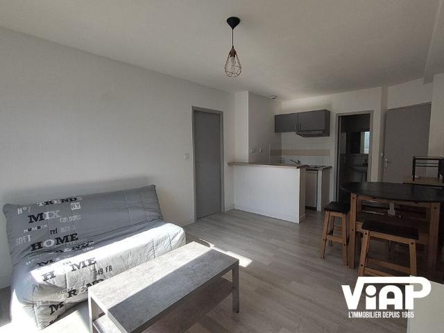 T2 MEUBLE PLACE JOURDAN