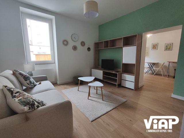 T2 MEUBLE PROCHE LYCEE VALADON