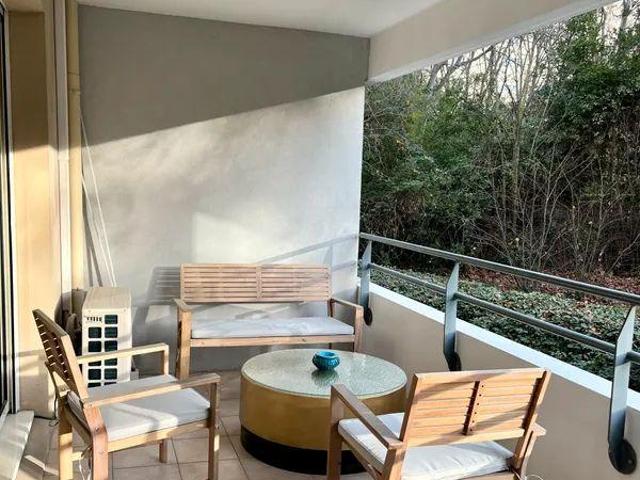 T2 meublé terrasse, garage 50 M2 à Marseille