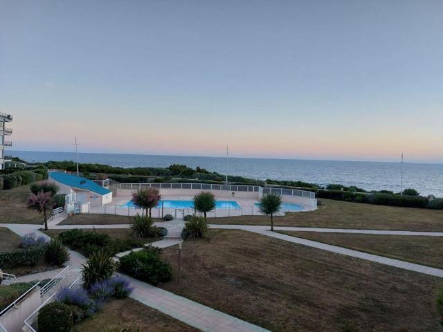 T2 meublé vue mer à la Chaume !