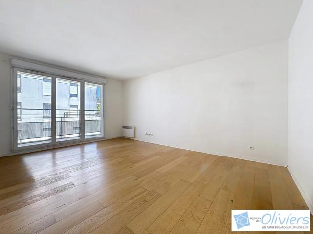 T2 MONTIGNY LE BRETONNEUX 2 pièce s 49.03 m2