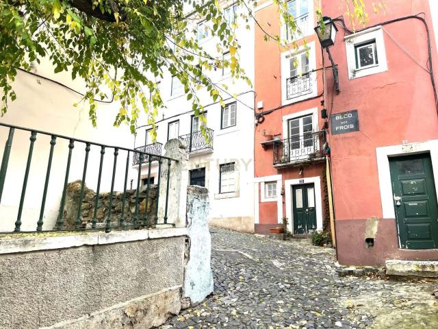 T2 mobilado e equipado no coração de Alfama