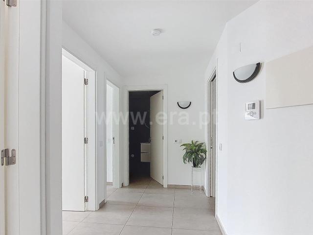 T2 Moderno com Garagem no Centro de Lagoa 69m² Lagoa e Carvoeiro