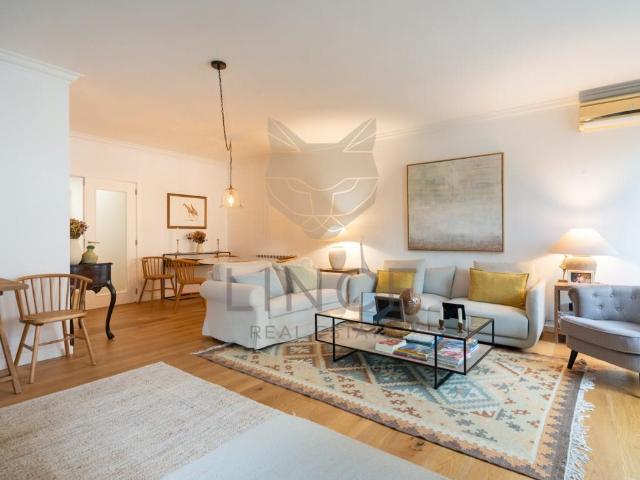 T2 muito luminoso, com garagem, no Condomínio Alcântara Resi. 0m² Alcântara