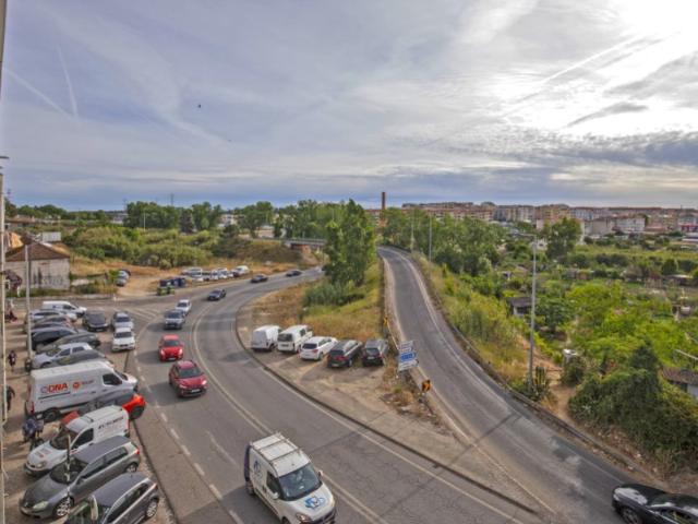T2 na Torre da Marinha Excelente Localização