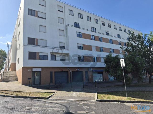 T2 na Ameixoeira com parqueamento | 26054086332