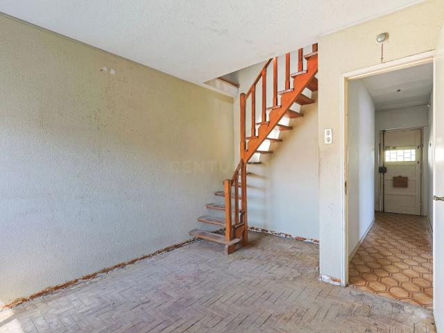 T2 na Arrentela junto à Baía do Seixal – Excelente oportunidade para remodelação