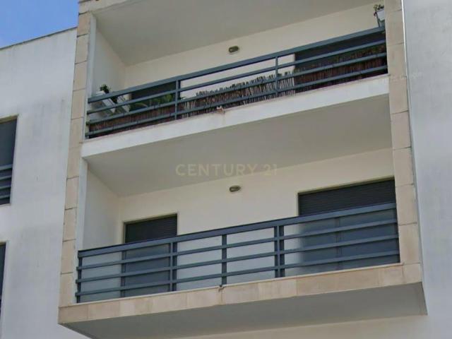T2 na Cotovia, Sesimbra | Varandas e Lugar de Garagem