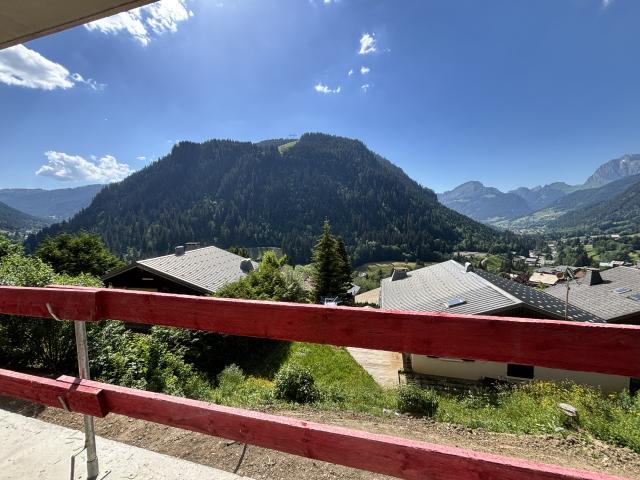 T2 neuf avec coin montagne au coeur de la station de chatel