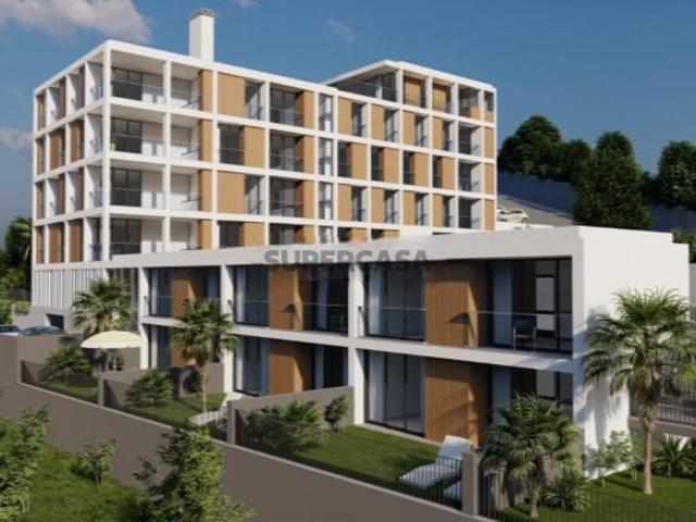 T2 no Caniço Prime com Jardim Privativo de 71m² Viva com Espaço Exterior