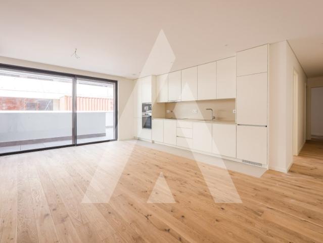 Apartamento T2 no centro de Aveiro Próximo das Salinas e da Ria