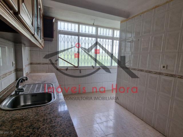 T2 no R/C em Benfica – Potencial de Remodelação e Localização de Excelência