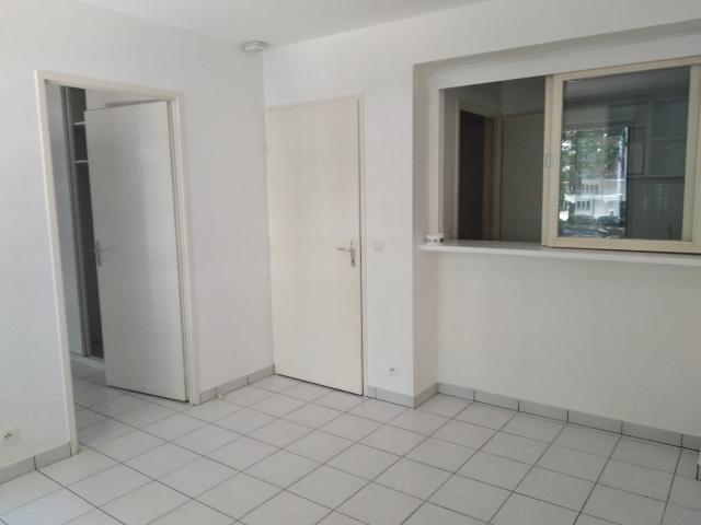 T2 Non meublé de 35m² à 100 m de la fac de droit